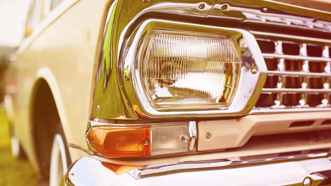 Главная картинка новости: В марте водителей начнут лишать прав за эти нелегальные фары: они есть почти у каждого