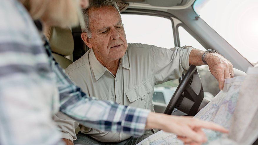 Главная картинка новости: В ГАИ рассказали, до какого возраста можно садиться за руль и об ограничениях для пожилых водителей
