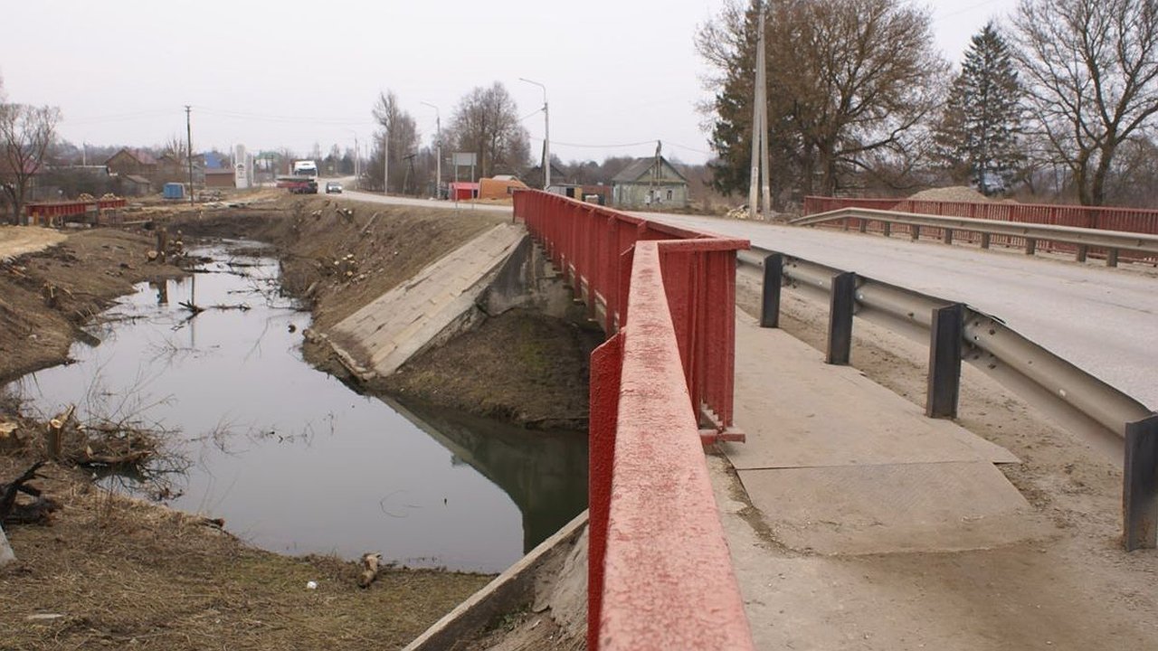 Главная картинка новости: Мост через Клютому в Калужской области закроют на реконструкцию