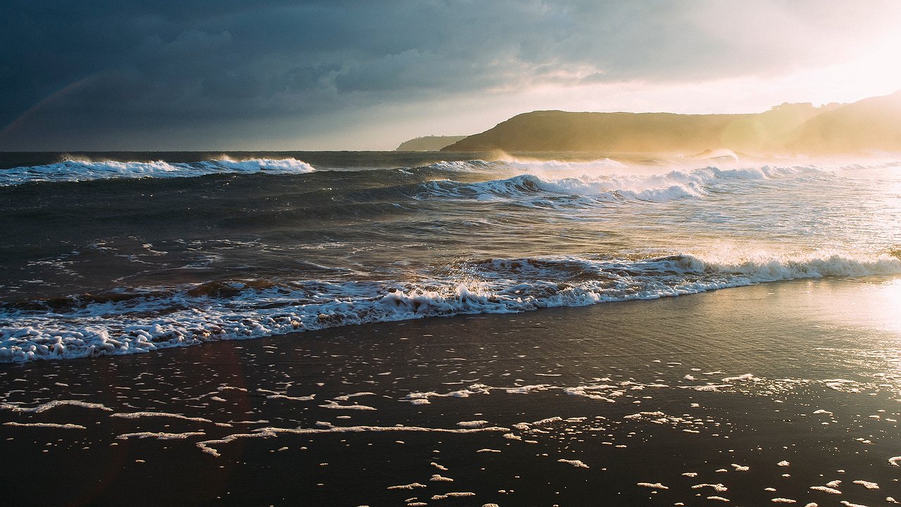 Главная картинка новости: Российские курорты, на которые лучше вообще не приезжать этим летом: там не рады туристам