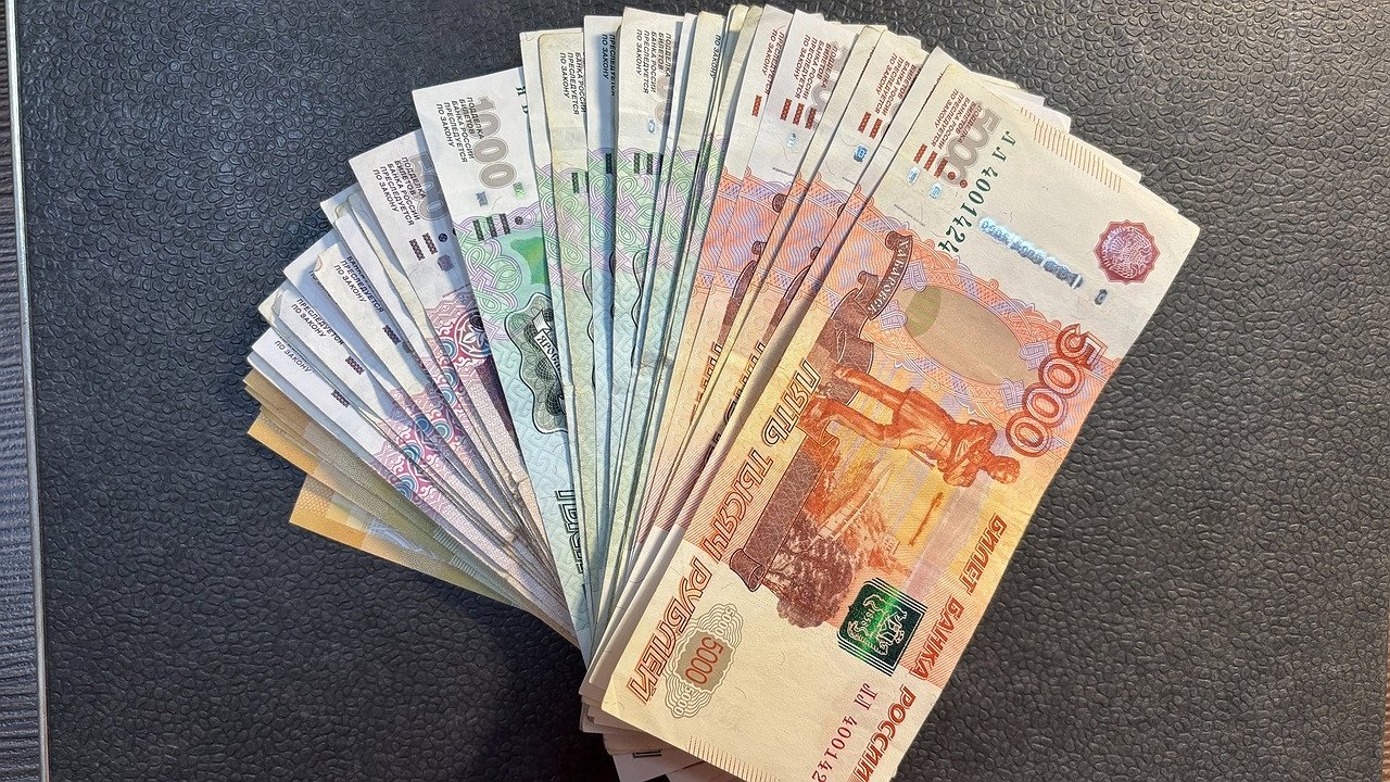 Главная картинка новости: Прокуратура Калужской области взыскала 700 тысяч задолженности по зарплате