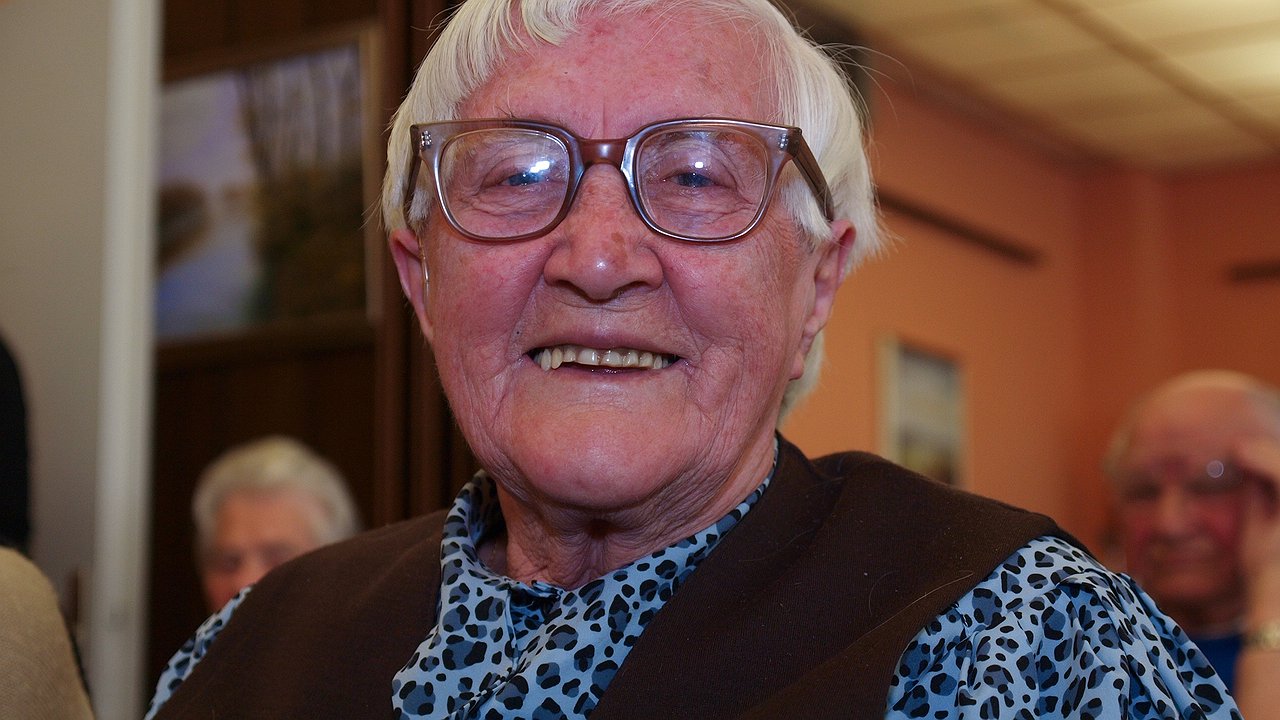 Главная картинка новости: Пенсионеров, проживших более 60 лет, ждет большой сюрприз с 26 марта