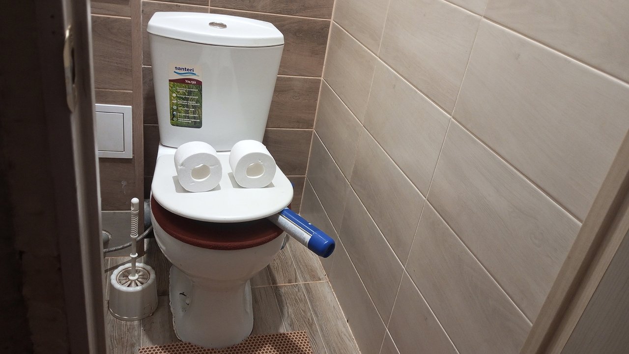 Главная картинка новости: Калужская канализация страдает от привычки выбрасывать салфетки в унитаз