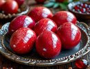 Свекла и луковая шелуха не нужны: яркие, словно рубин, яйца на Пасху — никакого уксуса и заморочек