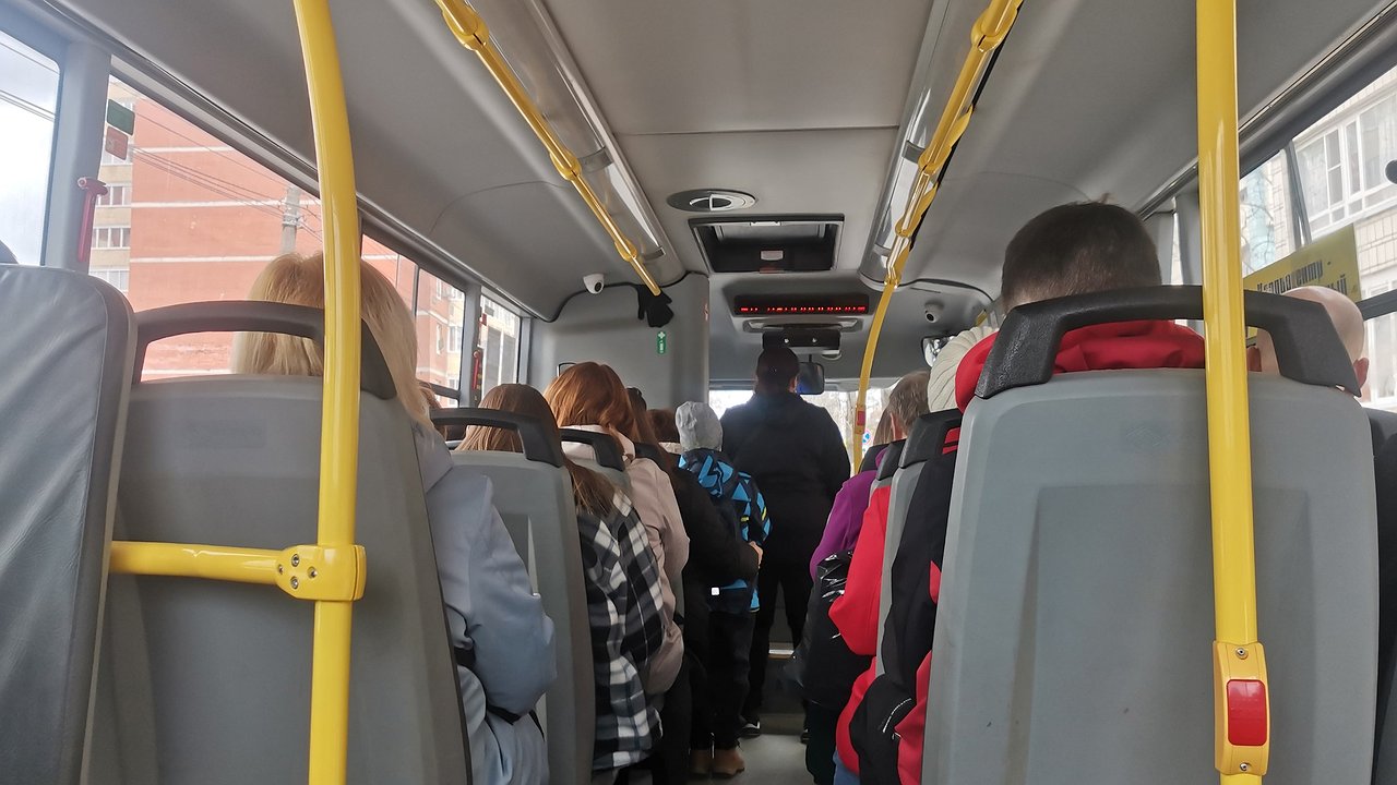 Главная картинка новости: В Калуге в ходе рейда "Безопасный автобус" выявили более 50 нарушений