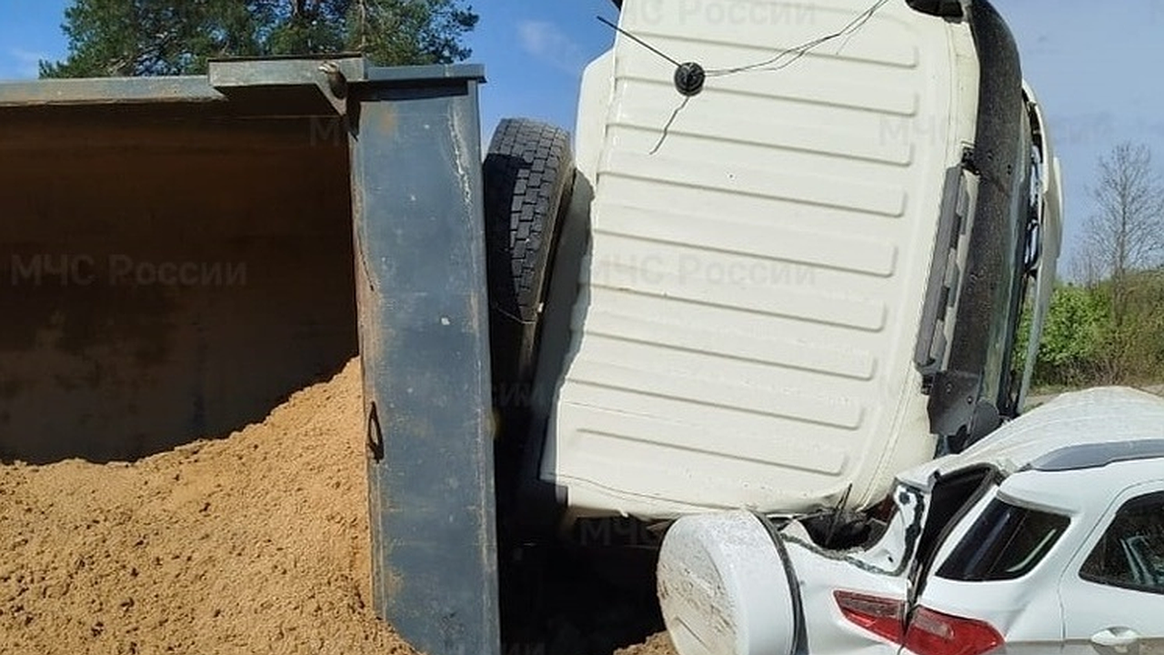 Главная картинка новости: Гибель при взрыве, пожар и авария: инциденты в Калужской области