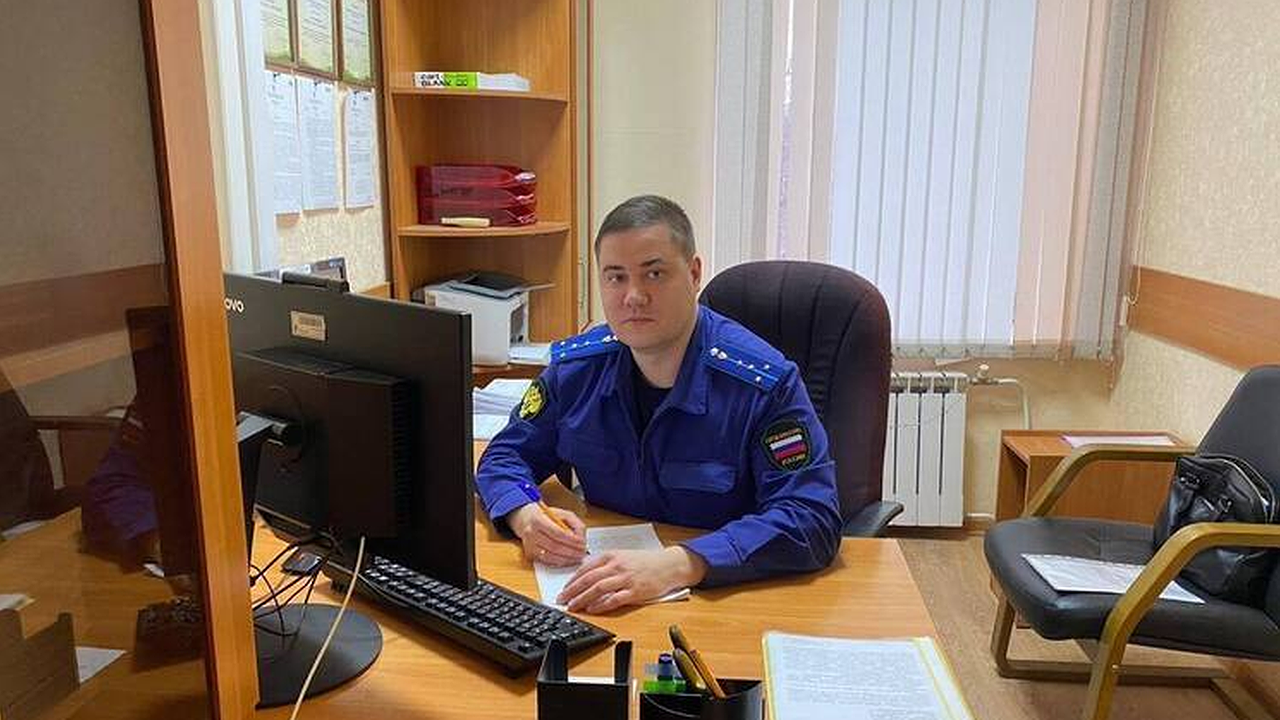 Главная картинка новости: В Калуге директора школы привлекли к ответственности