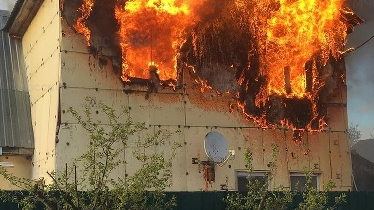 Главная картинка новости: Сводка происшествий в Калужской области: пожары и ДТП
