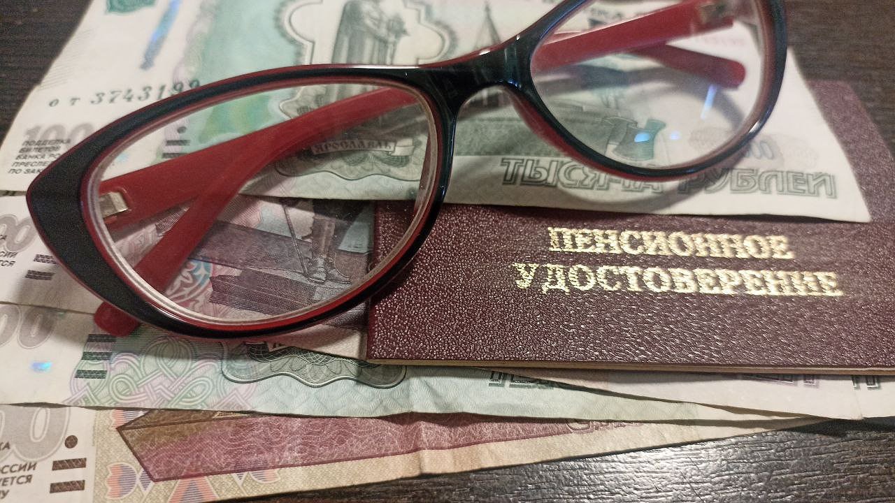 Главная картинка новости: Индексацию отменят, а пенсии пересчитают. Пенсионеров ожидает неожиданный сюрприз с 8 июня