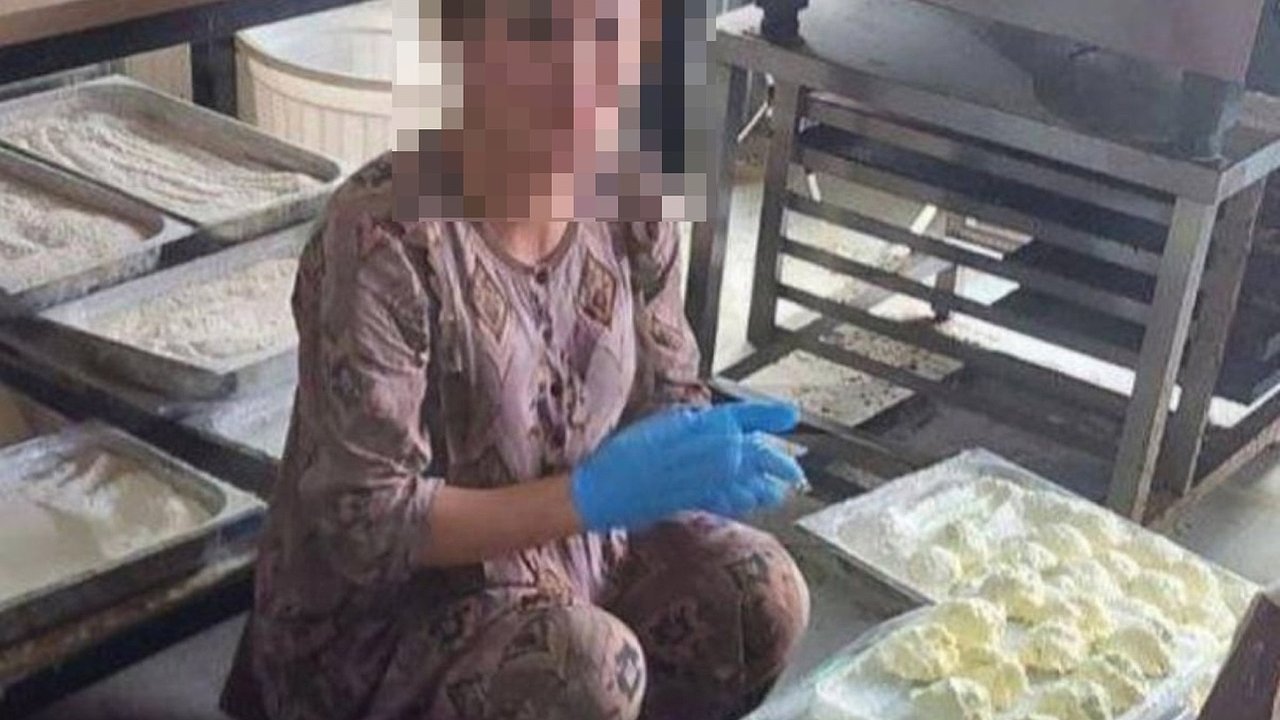 Главная картинка новости: Нелегалов и антисанитарию обнаружили в калужской пекарне – поставщике хлеба