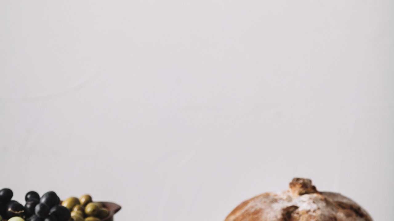 Главная картинка новости: Тесто готовлю за 5 минут, а начинку кладу ту, что под рукой. Получается пирог, который съедают в этот же вечер