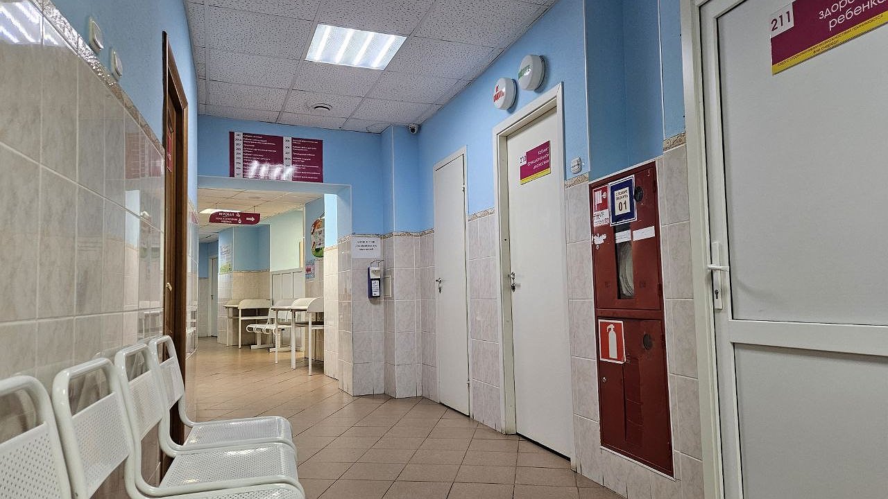 Главная картинка новости: Калужская детская поликлиника на Молодежной столкнулась с острой нехваткой педиатров