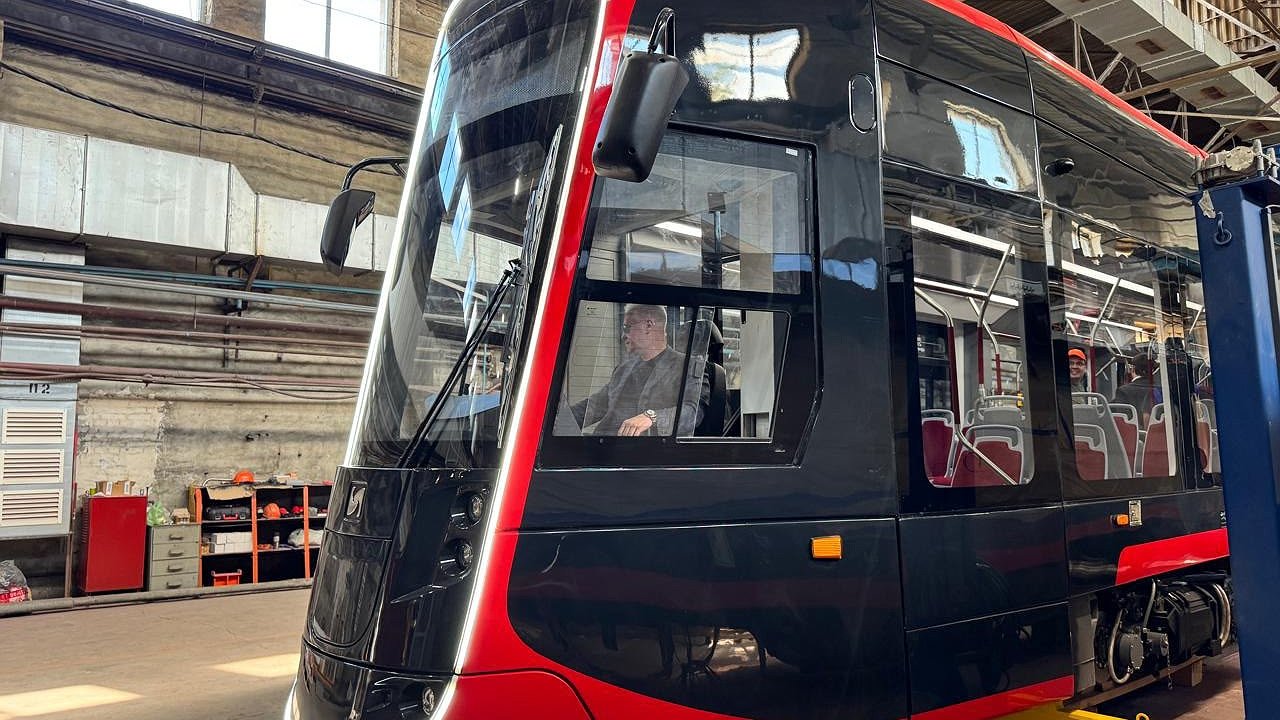 Главная картинка новости: Предприятие Калужской области приняло участие в создании инновационного российского трамвая