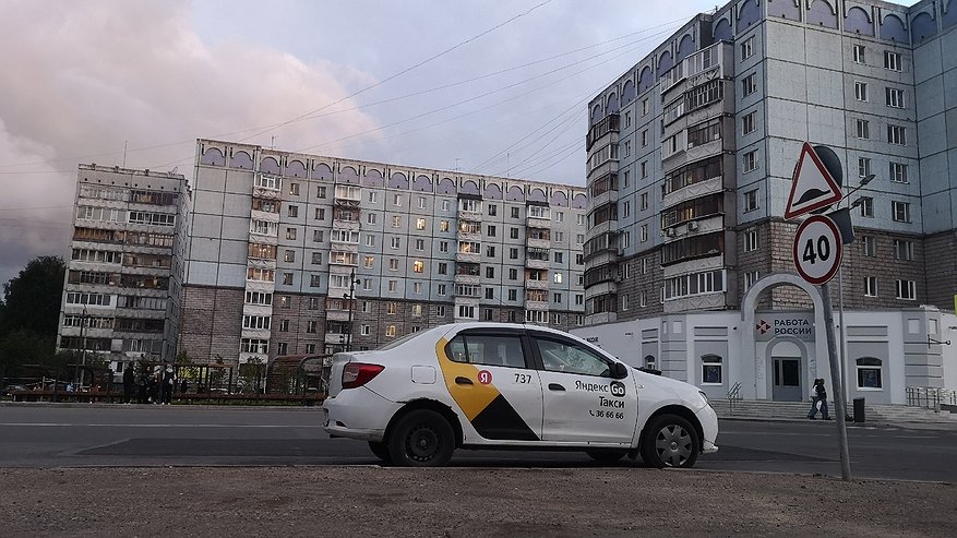 Главная картинка новости: В Калуге и Малоярославце сильно подорожало такси из-за проблем с интернетом