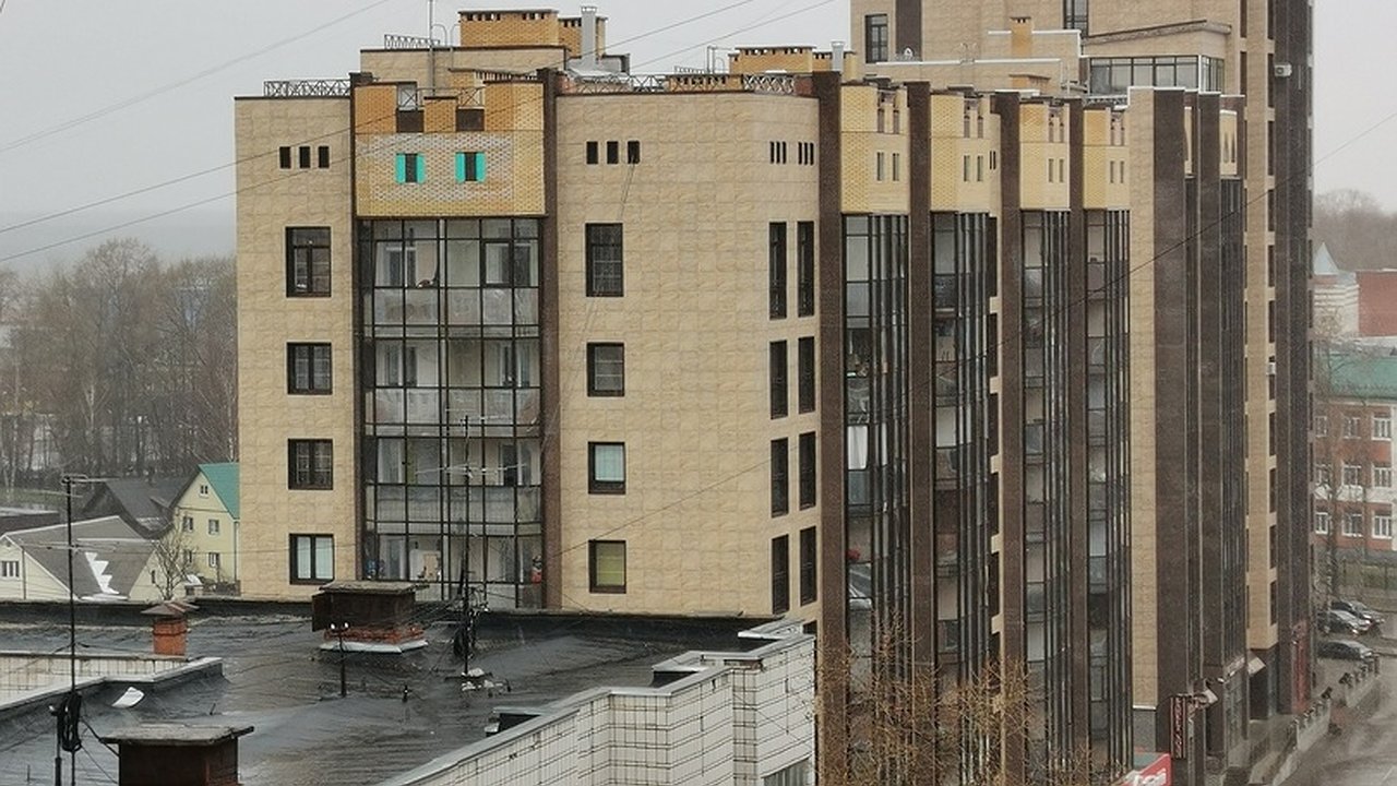 Главная картинка новости: Грозы и ливни сменят жару: в Калужской области наступит прохладная и неустойчивая суббота