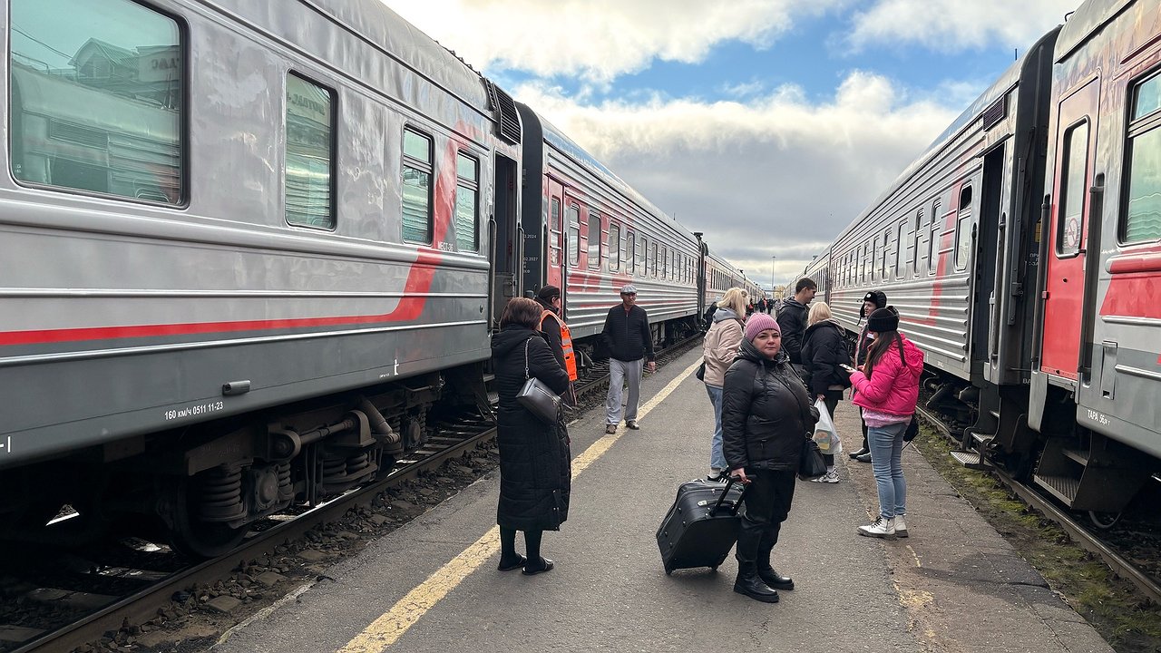 Главная картинка новости: "Купил билет в СВ, вдруг появляется пара из плацкартного вагона с просьбой поменяться": как правильно поступить - отзыв путешественника