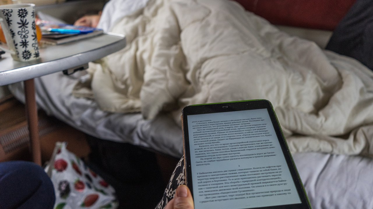 Главная картинка новости: "Зачем они так делают?": семья купила три места в купе и тут же кто-то занял четвертое