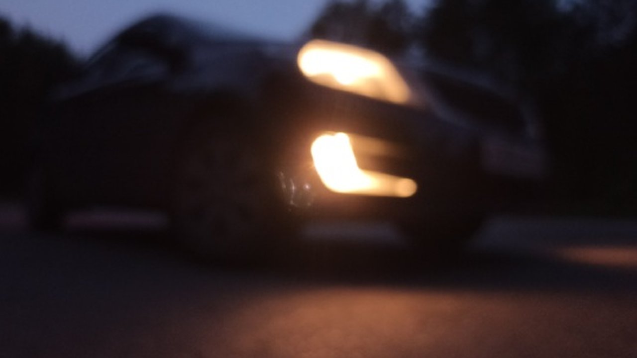 Главная картинка новости: В Калужской области автомобиль сбил пешехода: на месте работают спасатели