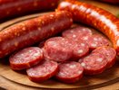 Берите сразу по 3 батона: названы лучшие колбасы, которые можно есть без страха — смотрим состав и важные буквы на этикетке