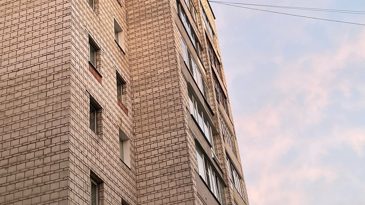 Главная картинка новости: В Калужской области упростили участие медиков в жилищно-строительных кооперативах