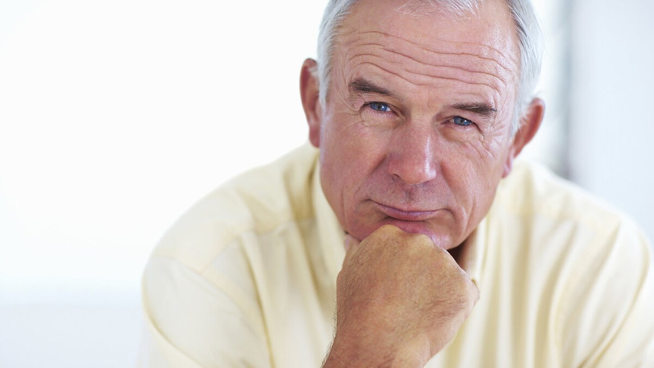 Главная картинка новости: Психолог раскрывает: чего хотят одинокие мужчины за 60