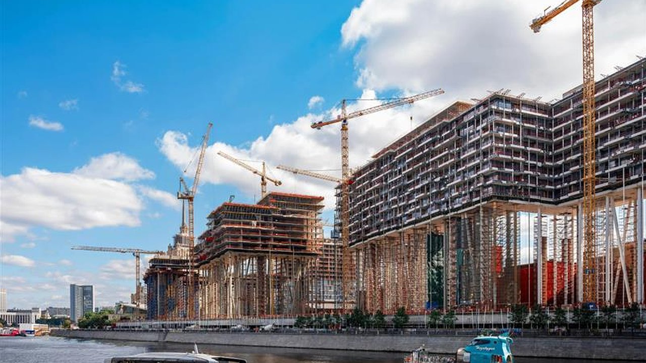 Главная картинка новости: В Москву или из Москвы: Домклик проанализировал перетоки между столичным и региональным рынками