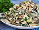 Осенний вальс: готовим салат с грибами и курицей