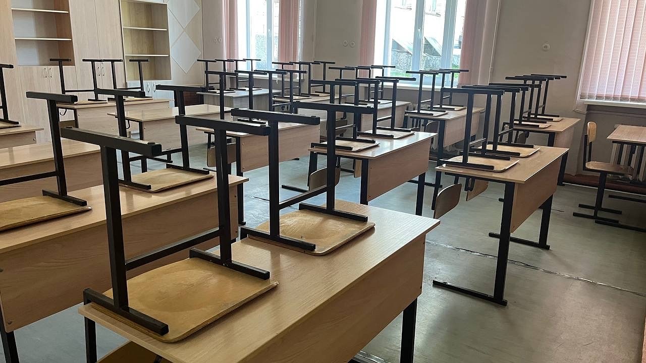 Главная картинка новости: В Калуге из-за ОРВИ школьников переводят на "дистант" 