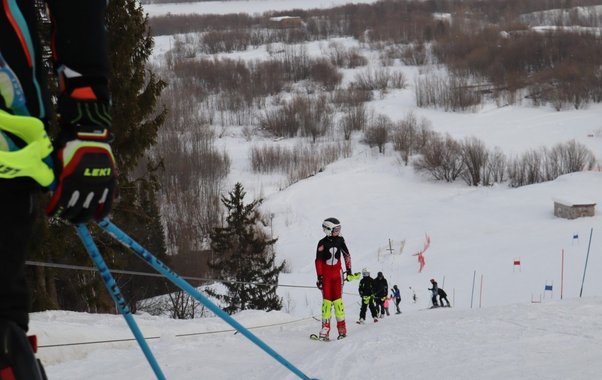 Калужский горнолыжник триумфально выступил на Кубке России в Красноярске, завоевав два "золота" в слаломе-гиганте