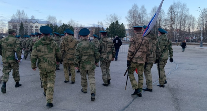 В Россию вернулись более ста военных, захваченных в плен в Курской области