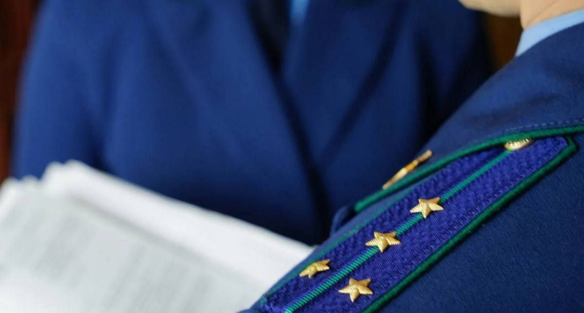 В Калуге прокуратура проверит жалобы на невыплату зарплаты рабочим на строительстве школы