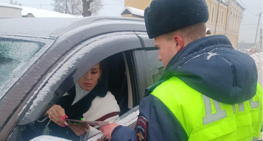 Если автомобилю больше 10 лет. Водителей предупредили о новых штрафах за возраст машины с 25 января