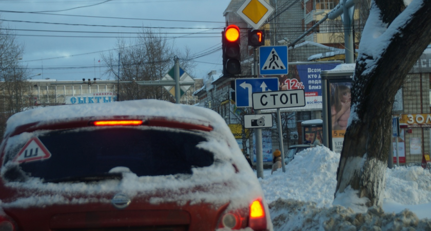 В центре Калуги просят изменить режим работы светофоров 