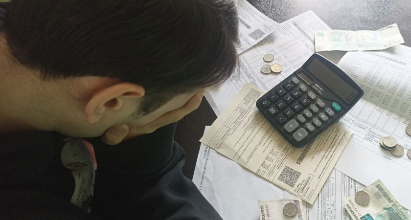 Плати или проваливай! Юрист пояснил, за что вас могут выселить из квартиры