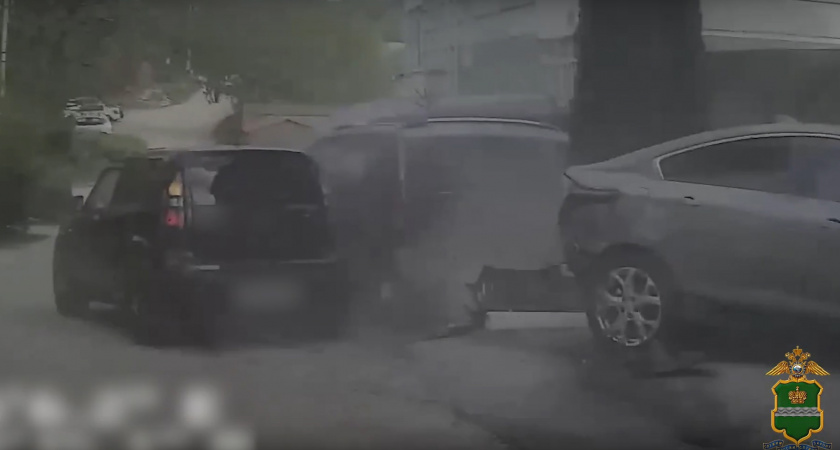 Калужанин устроил пьяный разгром на угнанном автомобиле