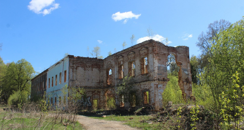 В Калужской области начался процесс принудительного изъятия памятника культуры у нерадивого собственника