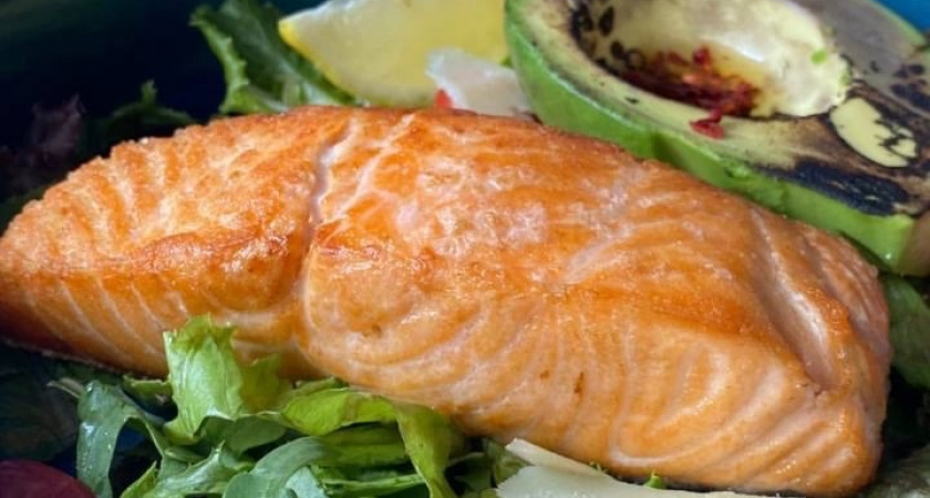 Скупаю килограммы этой недорогой рыбы, делаю вкуснейший обед на всю семью