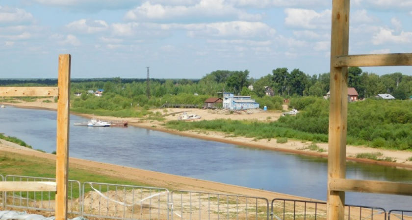 Перекрытая дорога к реке вызвала возмущение калужской пенсионерки
