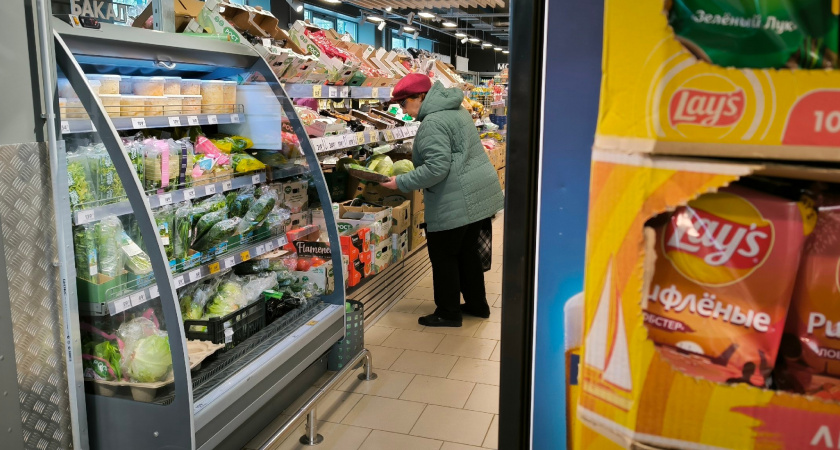 В Светофор за белорусской тушенкой: вскрываем 3 банки с консервами