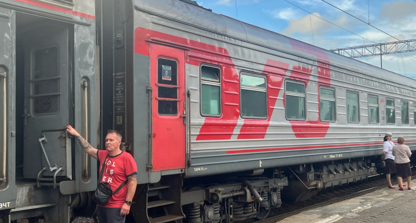 Пожилой мужчина начал обыскивать мою сумку, пока я спал. Что он сказал, когда я его поймал - я не забуду никогда