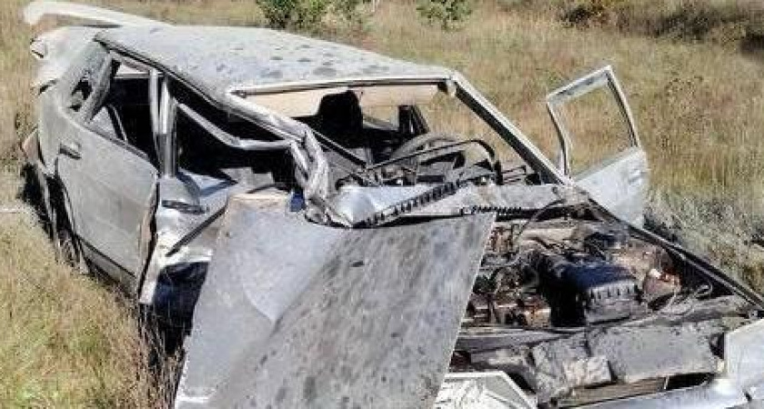 В Калужской области отечественная "Лада" столкнулась с поездом 