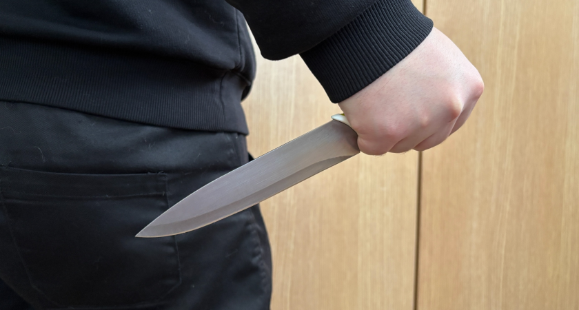 В Калуге пьяная ссора с сожителем едва не стоила женщине жизни