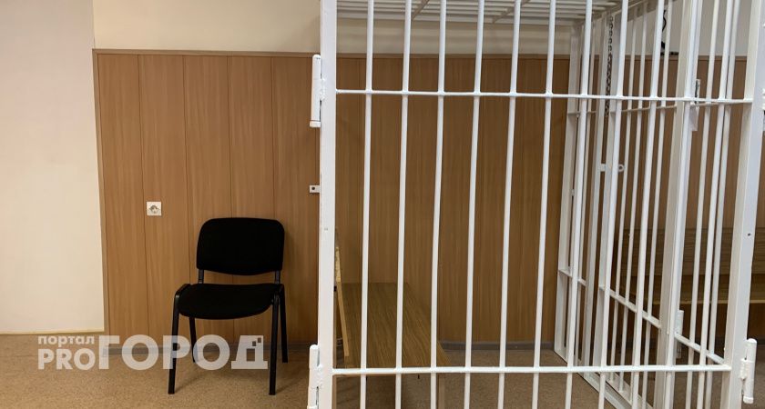 Кировчанин получил два года колонии за присвоение денег калужанина