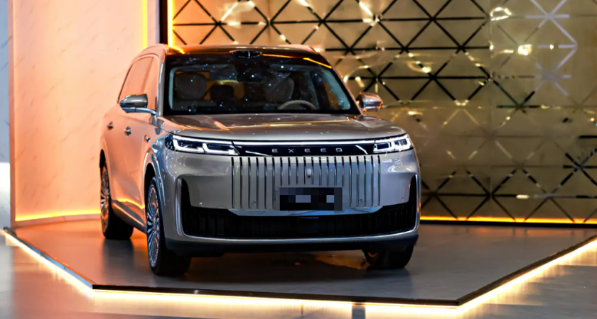 Exeed ET8 – большой премиальный кроссовер с запасом хода 1400 км и расходом 6,1 л, уже в продаже в России.