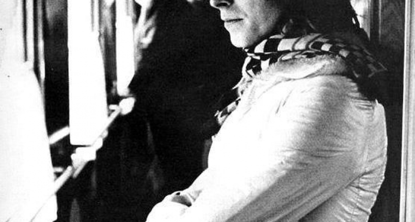 Дэвид Боуи приехал в СССР и создал песни о нашей стране