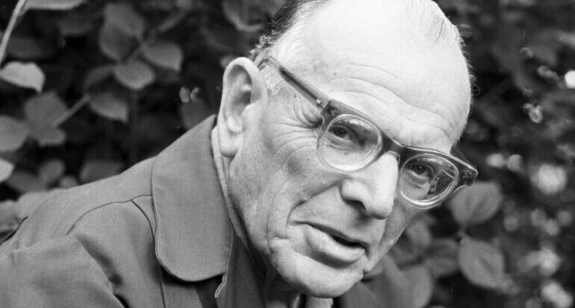 Признаки людей, которых стоит реже видеть, по Константину Паустовскому