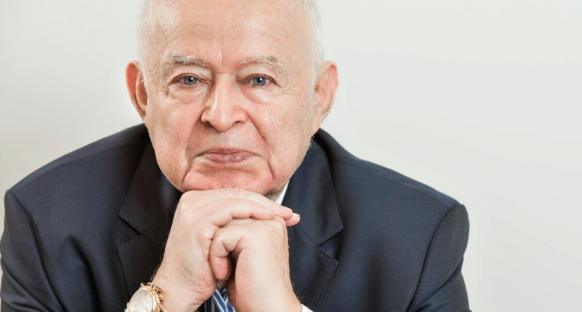 Михаил Литвак о том, как штамп в паспорте влияет на счастье