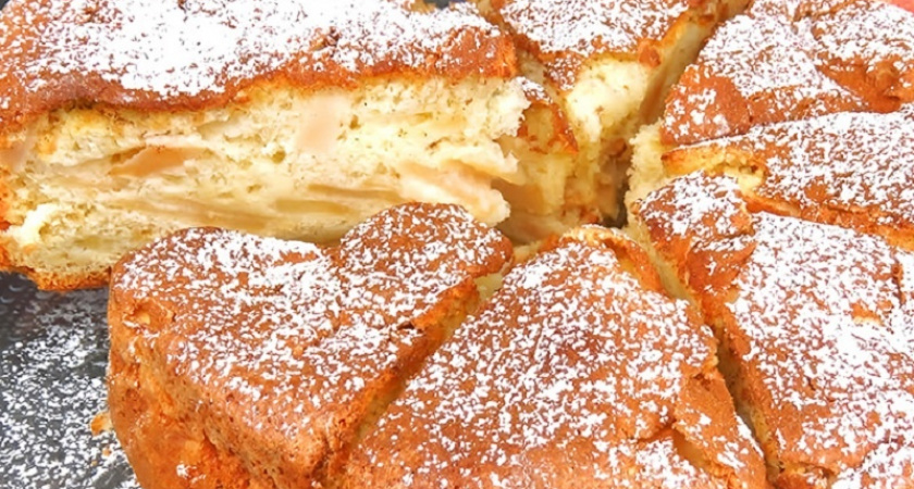 Королевская шарлотка: печем яблочный пирог, тающий во рту