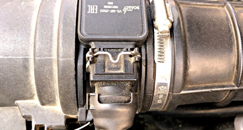 ДМРВ заблокирует двигатель: разбираем признаки поломки