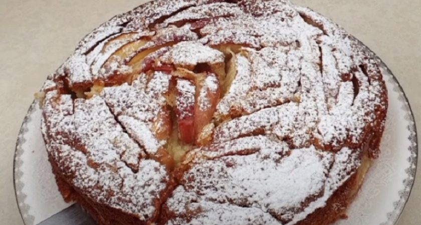 Готовим яблочный пирог за 40 минут